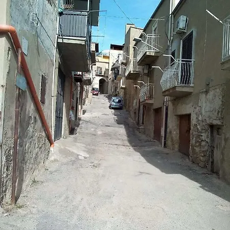 Apart Giulia شقة *
